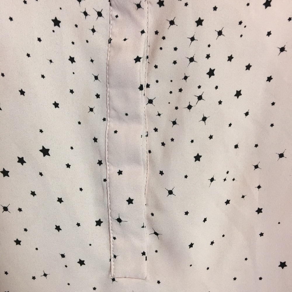 FAUX LEATHER TRIM STAR PRINT TANK - Picture 6 of 7